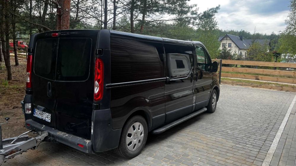 Wynajem busa wypożyczalnia samochodu dostawczego  vivaro AUTOMAT ! 24H