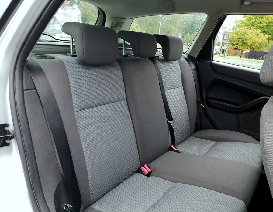 Ford Focus 1,8 LIFT 125 KM GAZ SEKWENCJA KLIMA Komputer NAVI Salon PL
