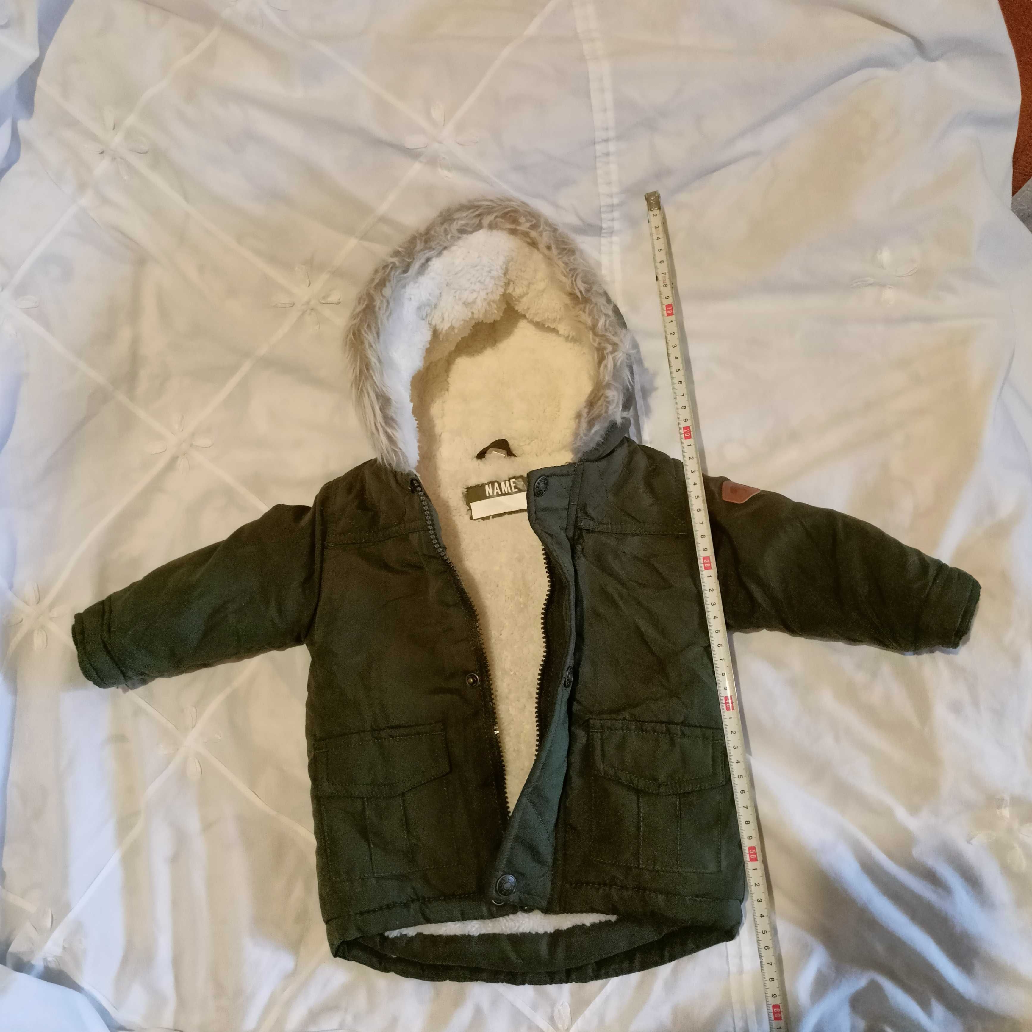 куртка дитяча.розмір вказано сантиметрами на фото.