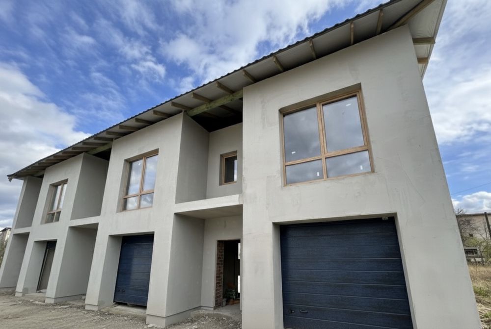 Продаж Таунхауса з ГАРАЖЕМ  по Коновальця