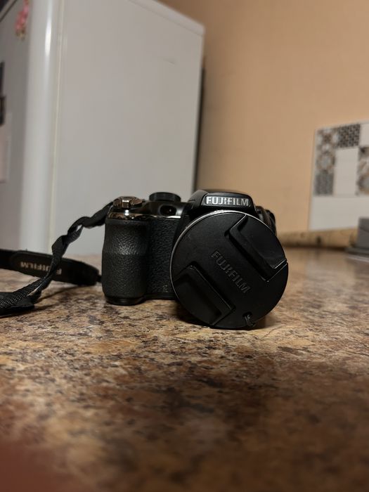 Фотоапарат Fujifilm FinePix S4200