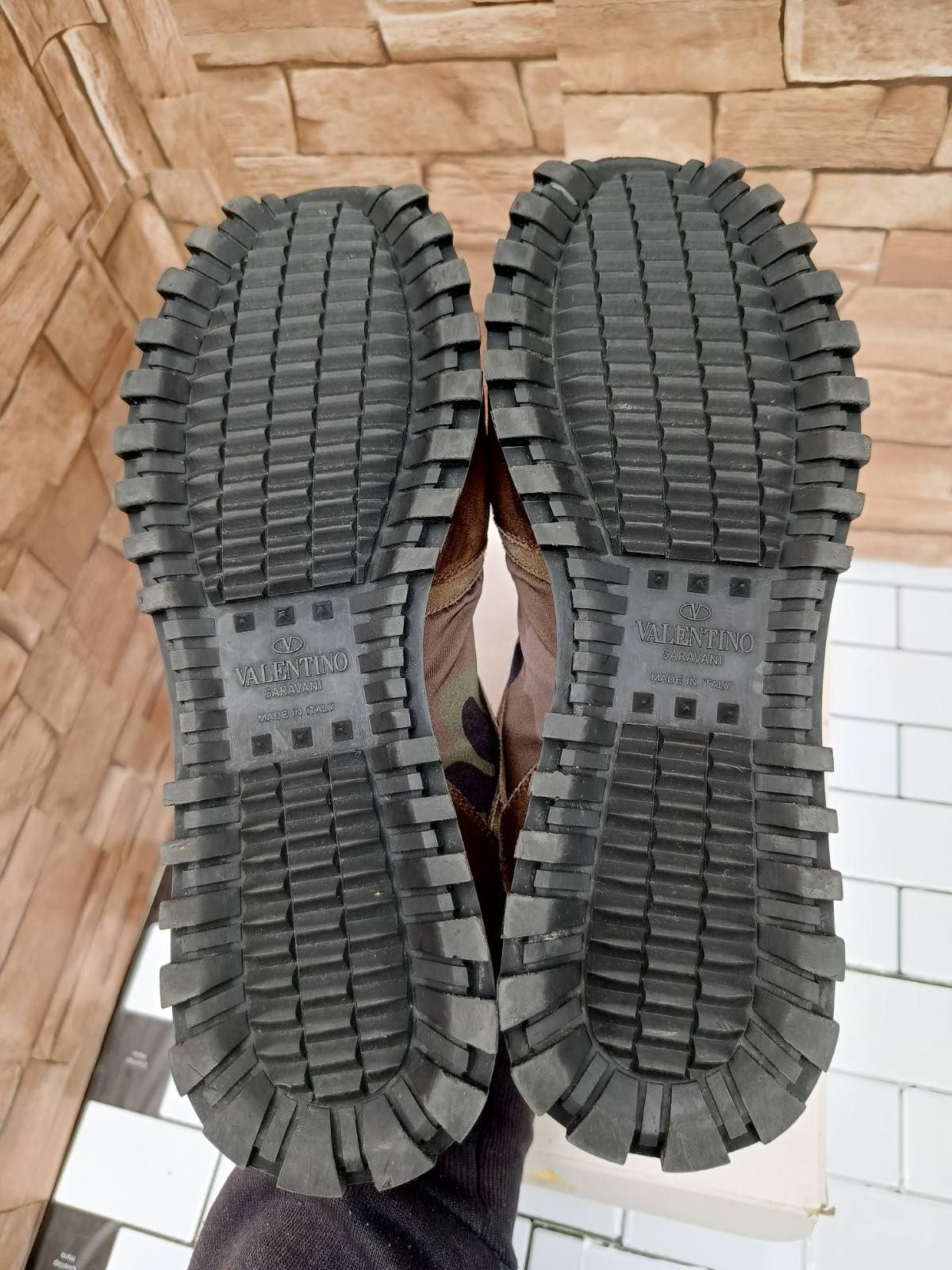 Кросівки Valentino (41р.26.5 см)