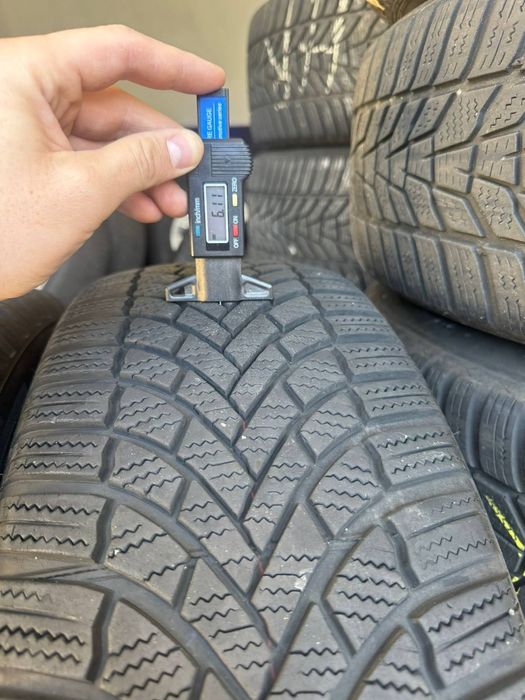 Шини зима BRIDGESTONE 255/60 R18 Blizzak.