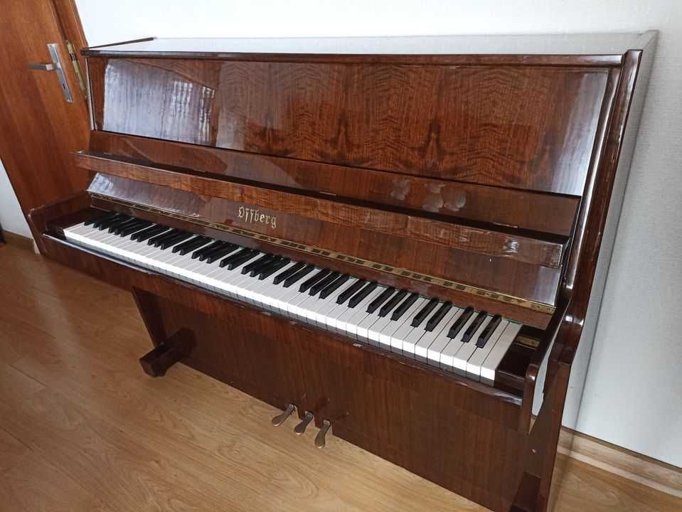 Pianino Offberg z Legnicy