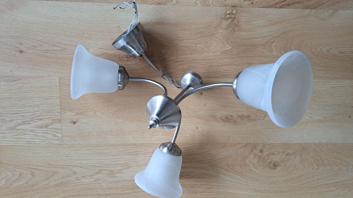 Lampa Pokojowa 3 kloszowa w idealnym stanie