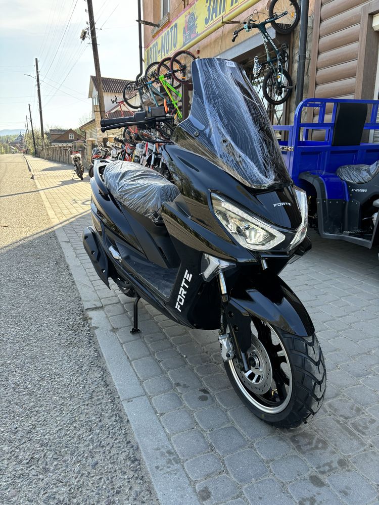 Скутер FORTE 150 cc