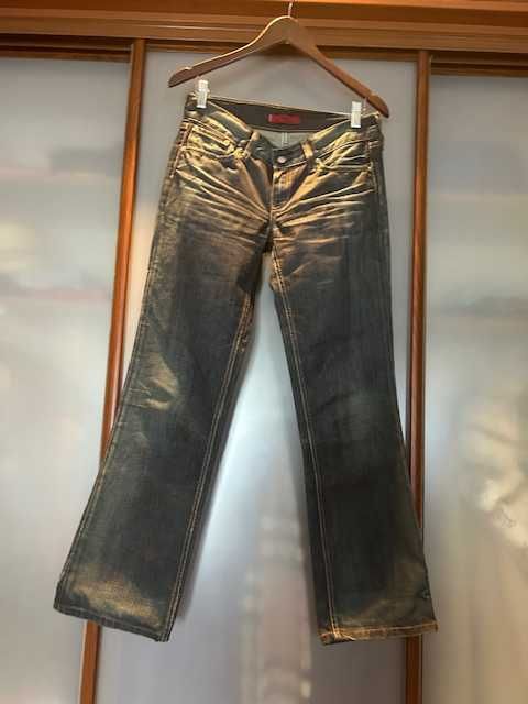 Привабливі жіночі джинси Levi’s Eve