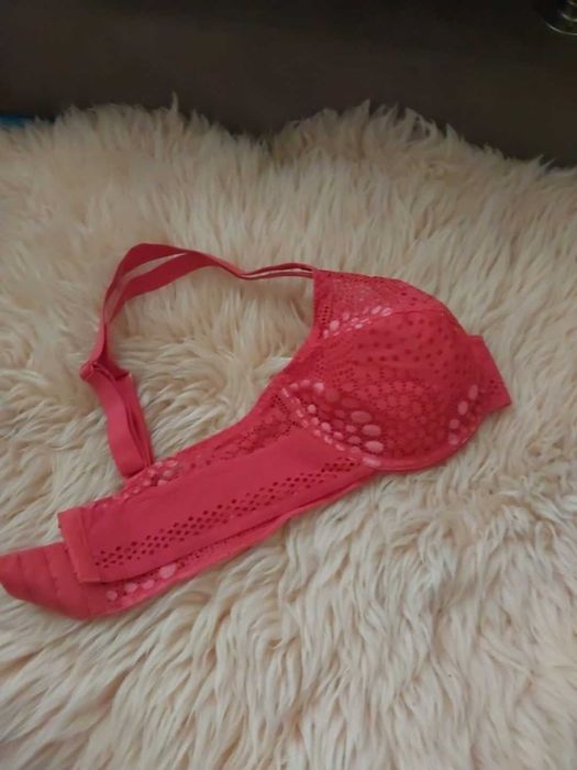Бюстгальтер червоний 75в/80с,д