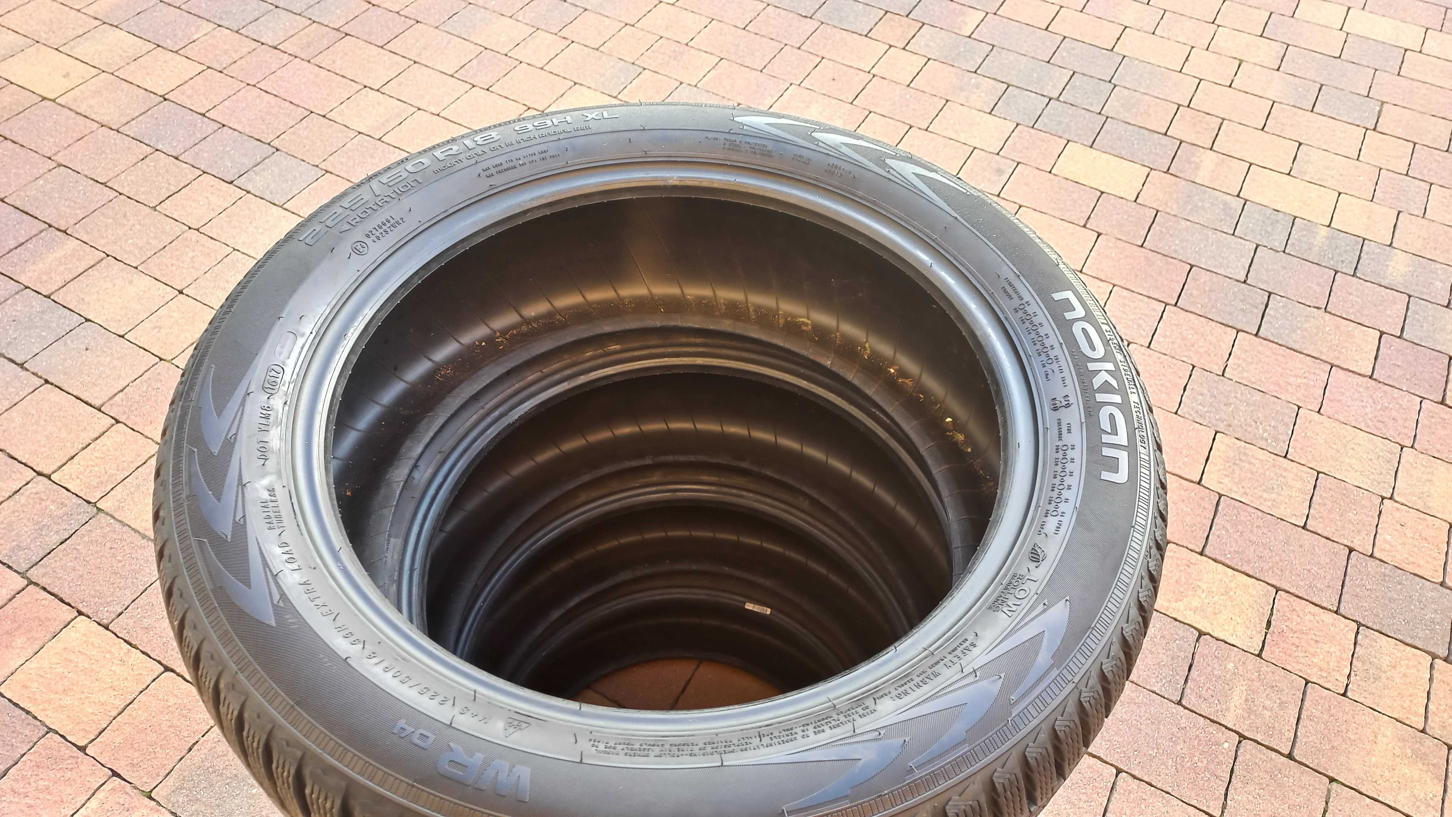 Nokian WR D4 225/50/18 99H XL