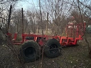 Przyczepa leśna ,dzwig farmi , wiertło do ciągnika