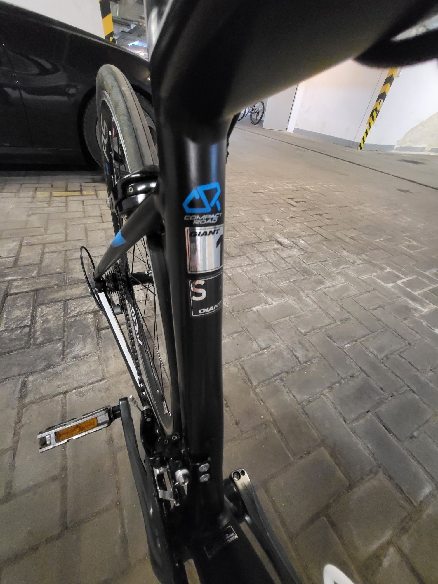 Rower szosowy GIANT DEFY 1 ALUXX shimano mało używany kolarzówka