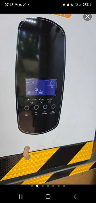 Vendo inversor híbrido e pack de baterias de lítio com 7kwh