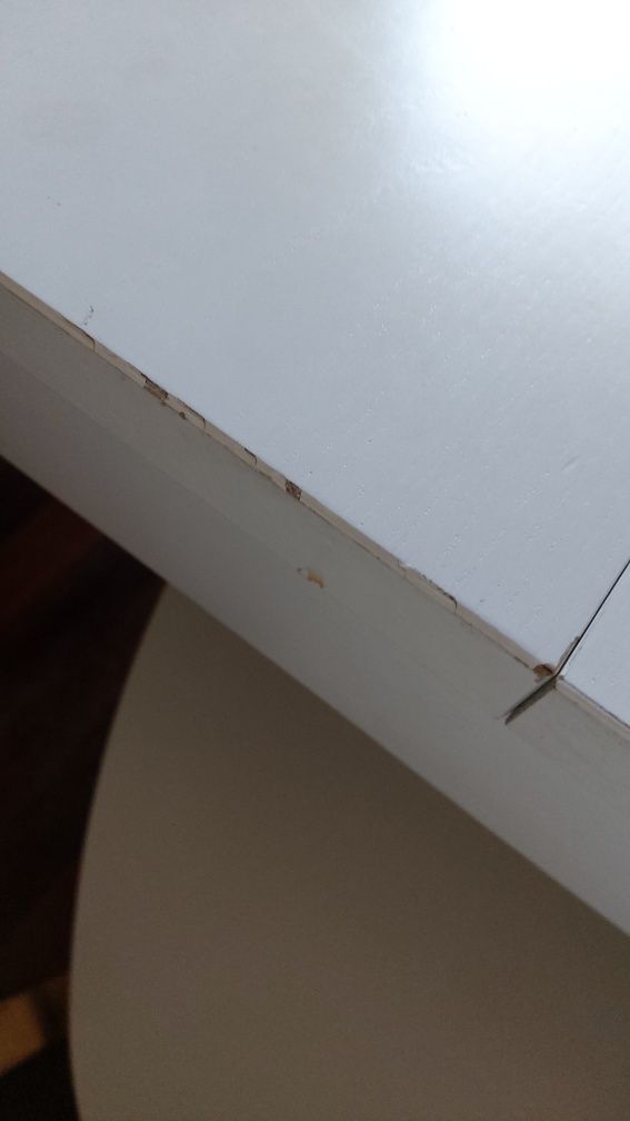 Mesa extensível IKEA e 4 cadeiras disponíveis a partir de 18/8