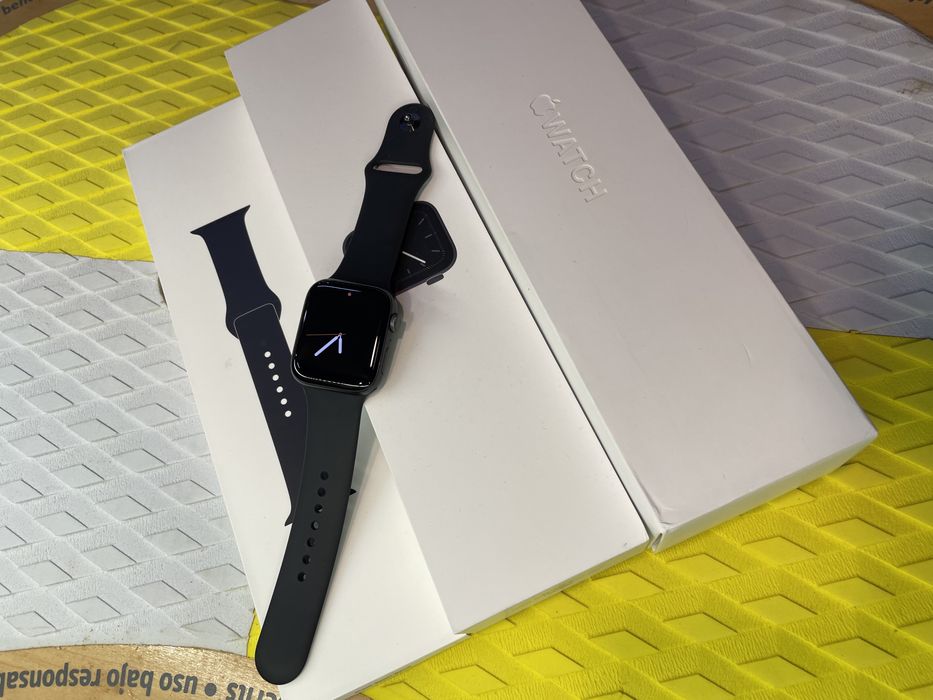 Apple Watch 5 44mm midnight 92%