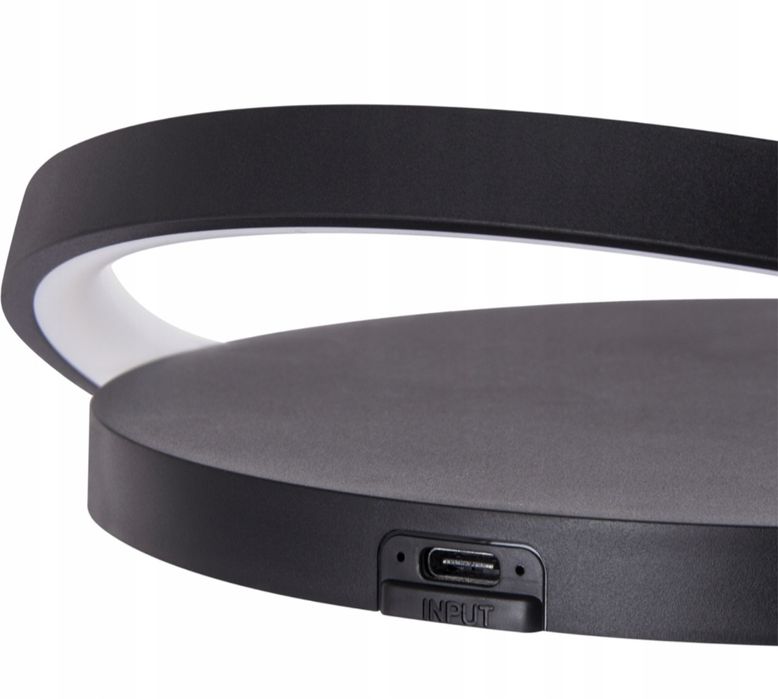 ładowanie telefonu + lampka