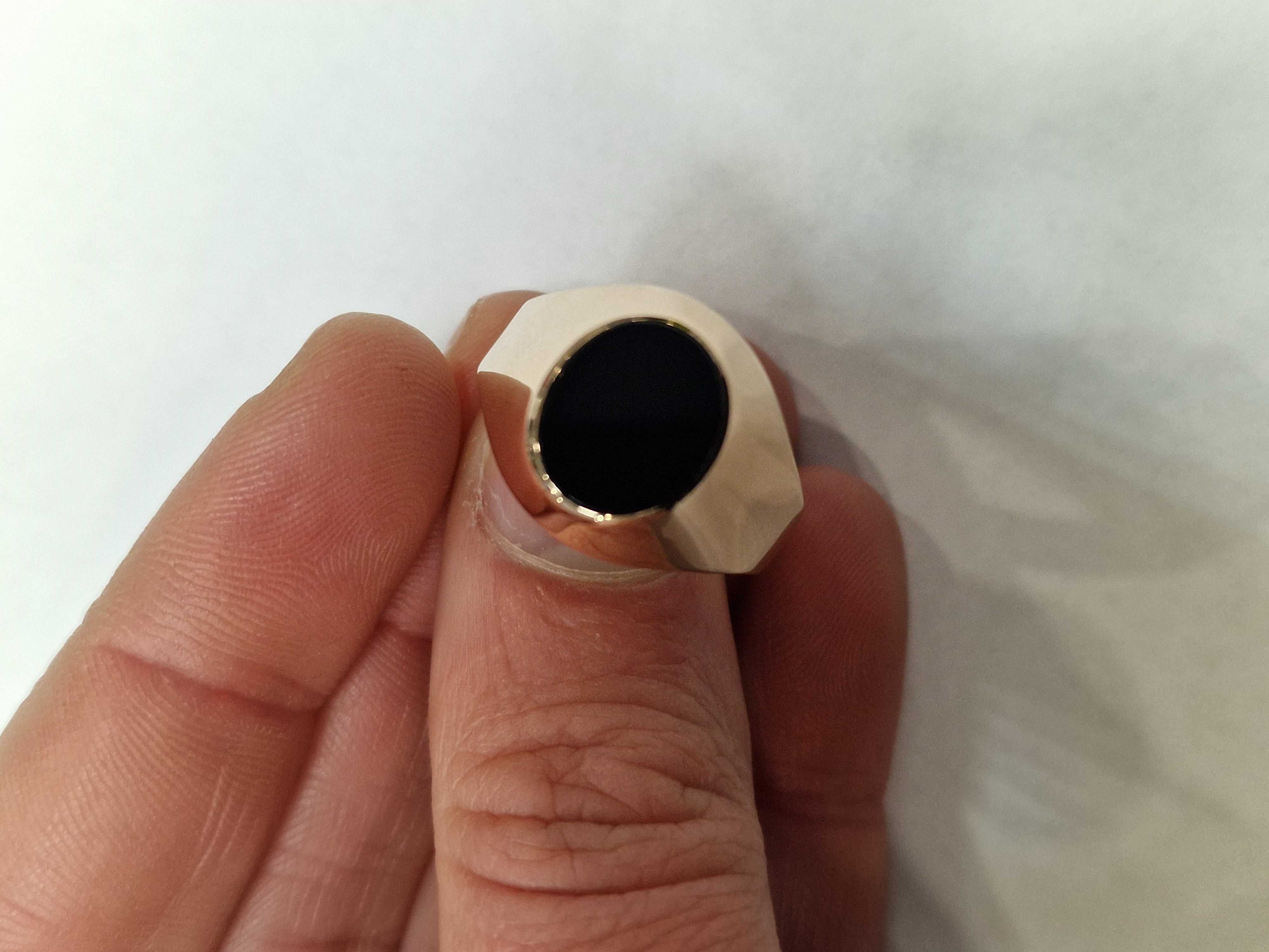 Złoty sygnet męski/ 585/ 4.74 gram/ WARMET/ R28/ Onyks/ 63-86