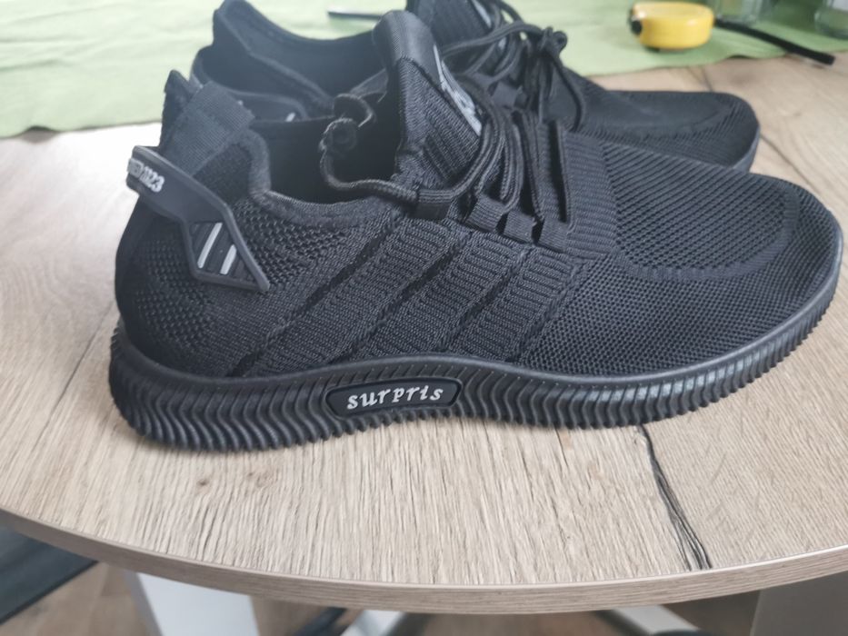 Superlekkie oddychające buty rozmiar 43