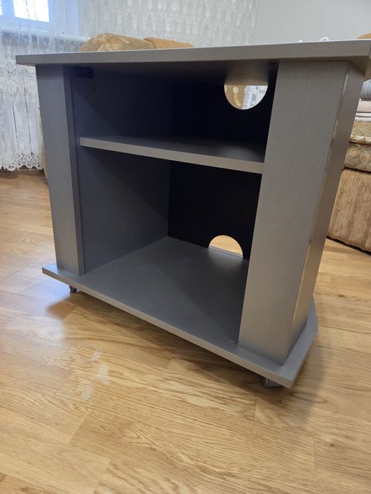 Тумба під телевізор