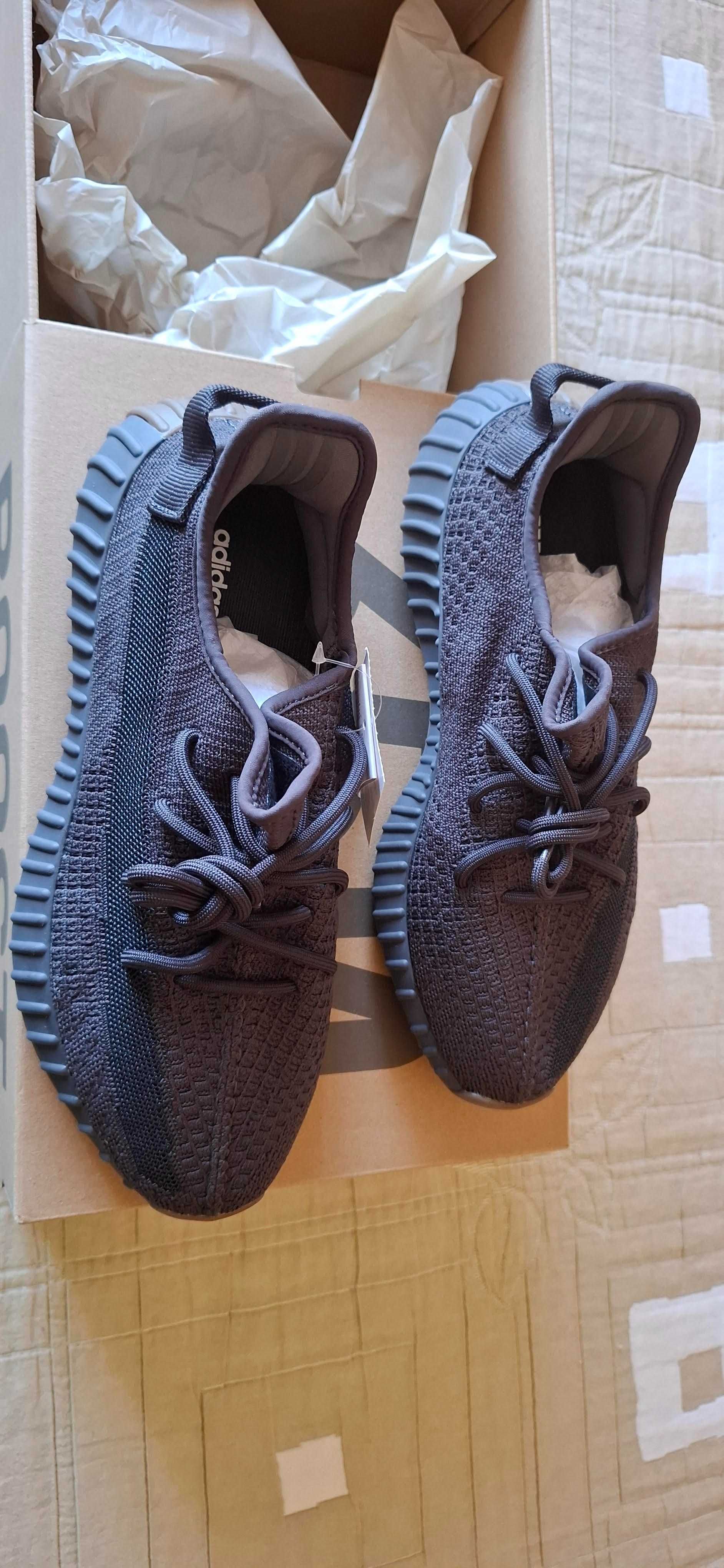 Yeezy Boost 350 V2 Cinder - Tamanho 44