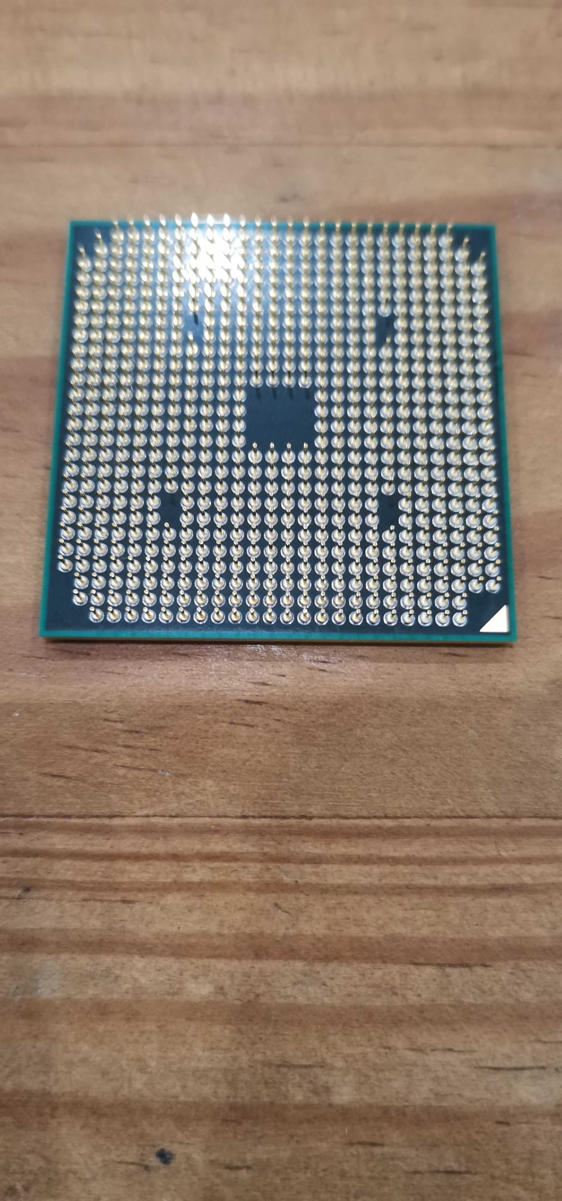 Processador Mobile AMD Phenom II Triple-Core N850