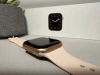 Apple Watch 5 40mm в гарному стані