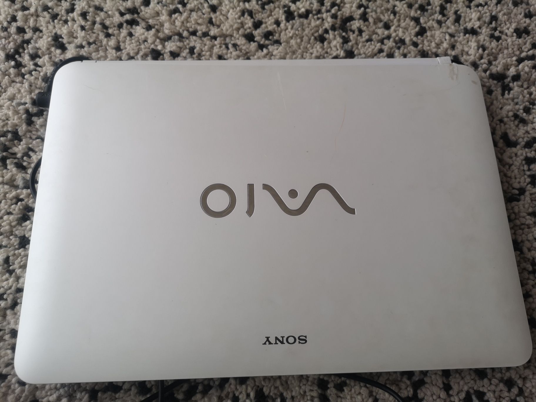 Vendo Sony Vaio SVF142A29M para peças