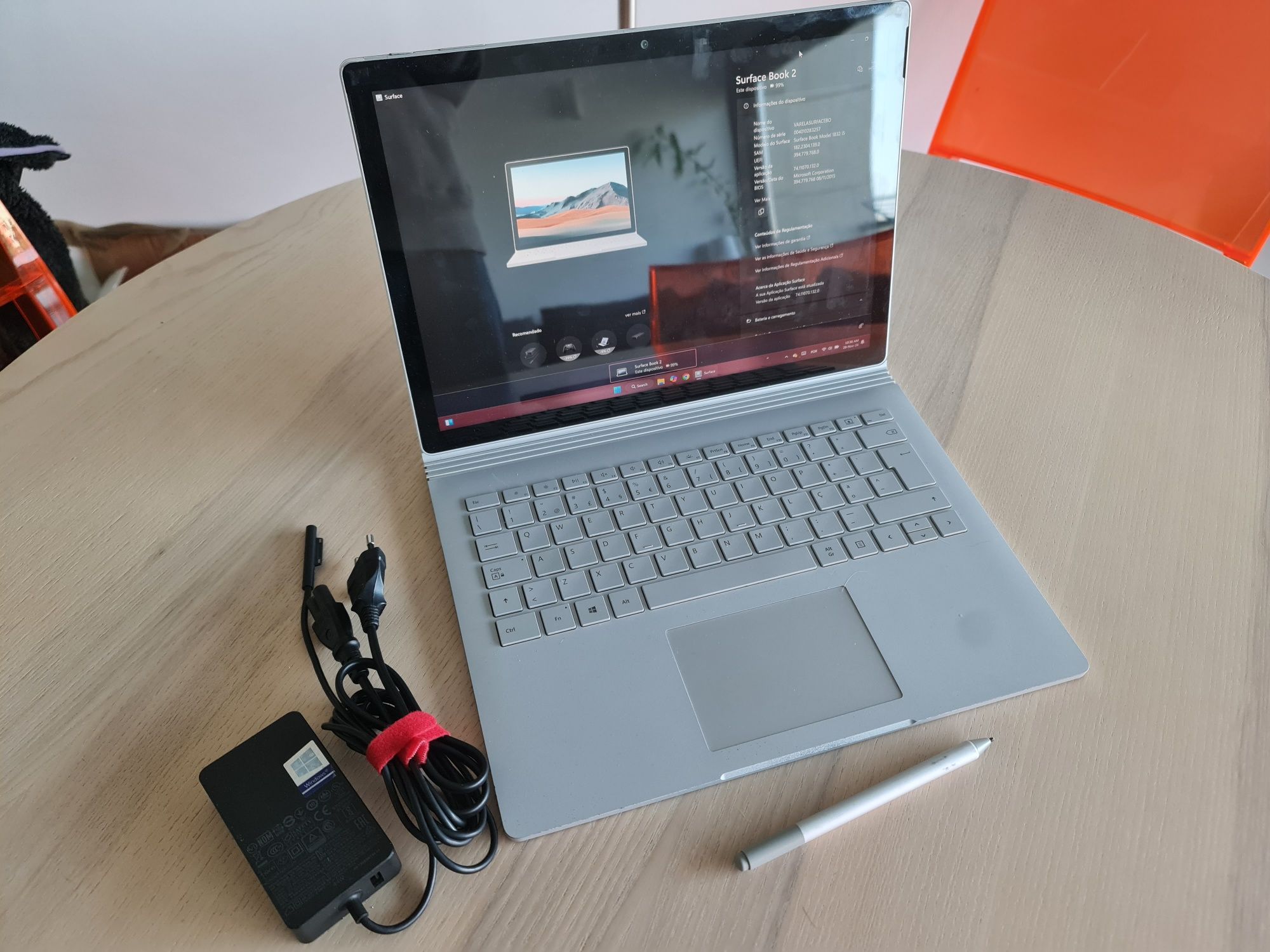 Microsoft Surface Book 2