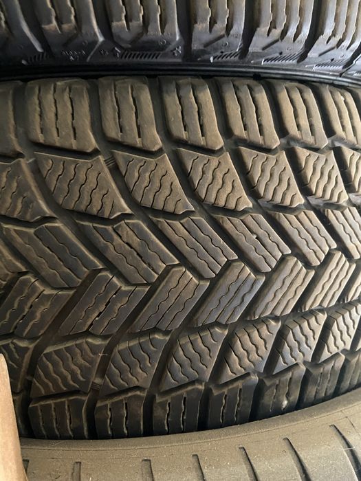 205/50/17 Michelin X-Ice Snow