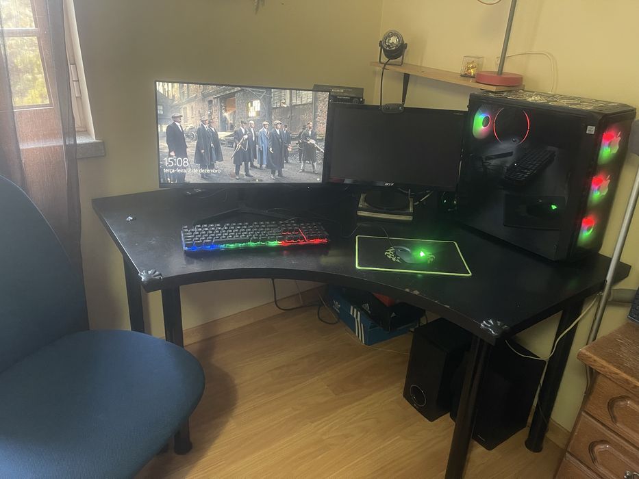 pc conjunto de torre e mesa