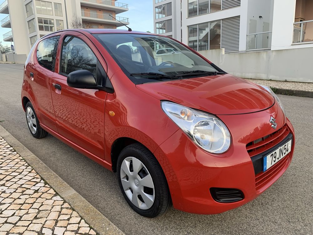 49 mil km * Suzuki 1.0 * 67 cv * 4 Pneus Novos * Histórico de Revisões