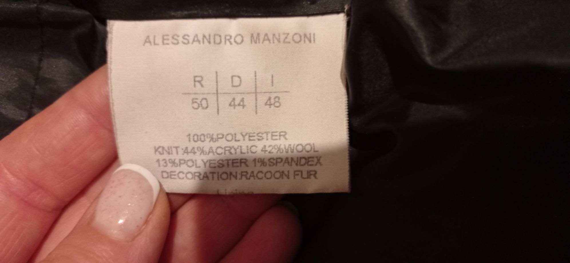 Alessandro Manzoni женский пуховик 47-50 р