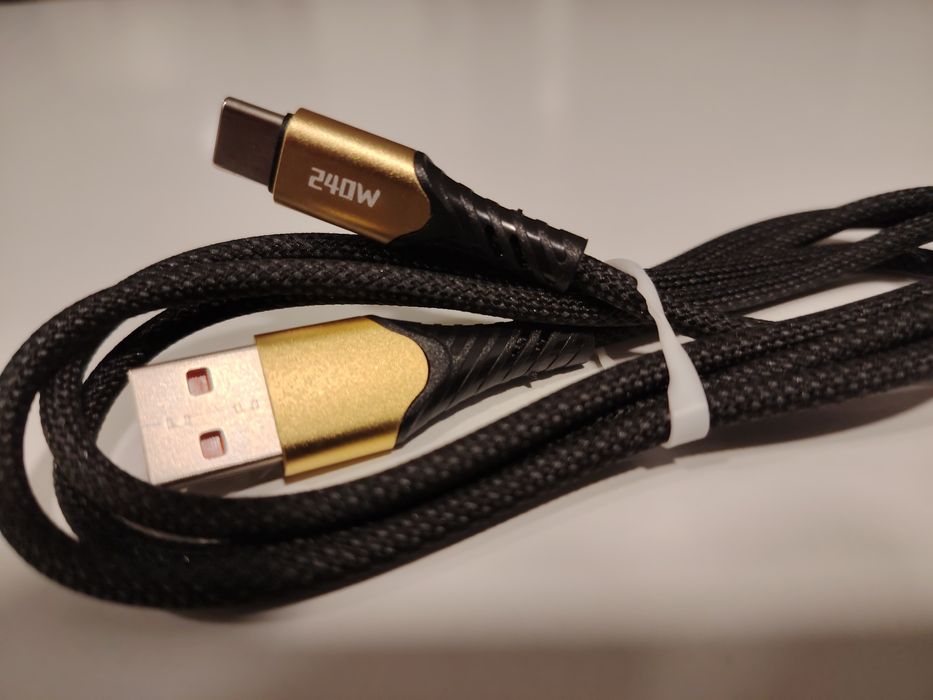 Lanterna com zoom..muito potente!