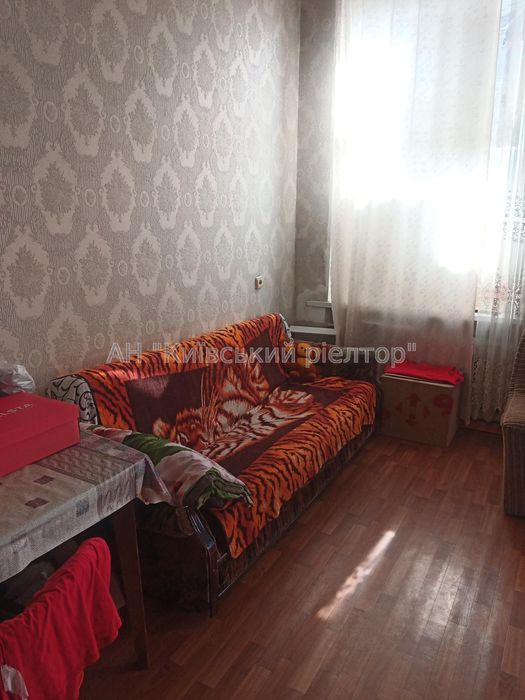 Продаж недорого 4 к. квартири в затишному ДВРЗ!