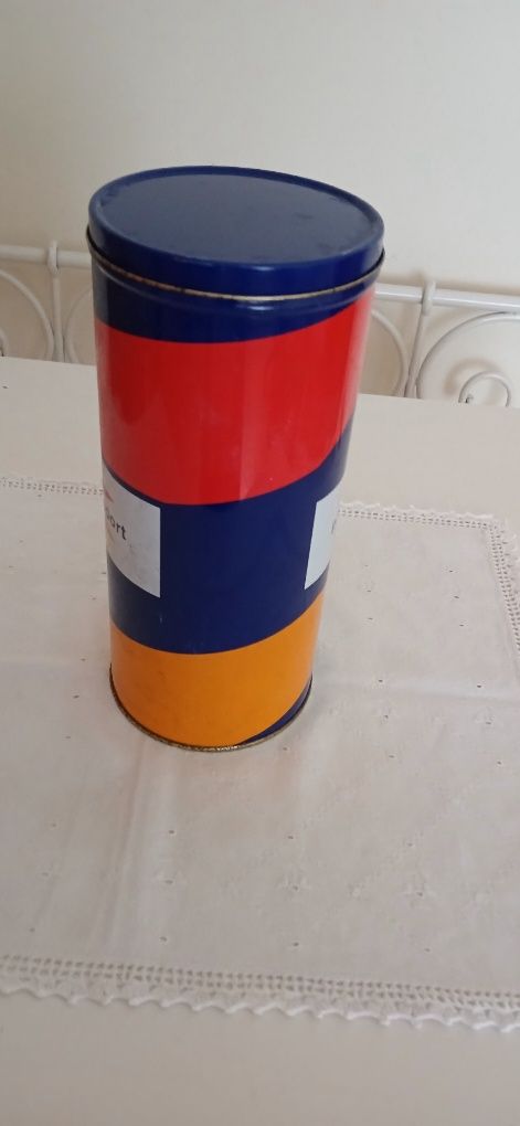 Lata pierre sport, vazia