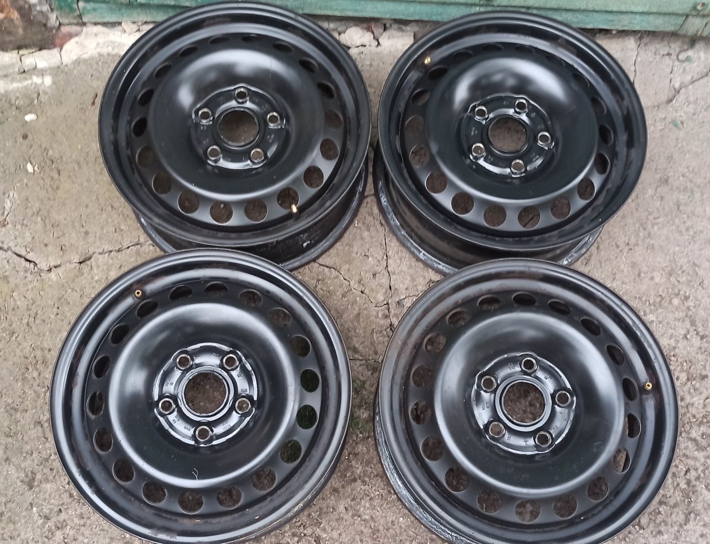 Диски 5 112 R15 VW Golf 5,6 Touran Caddy Skoda Octavia A5,A7