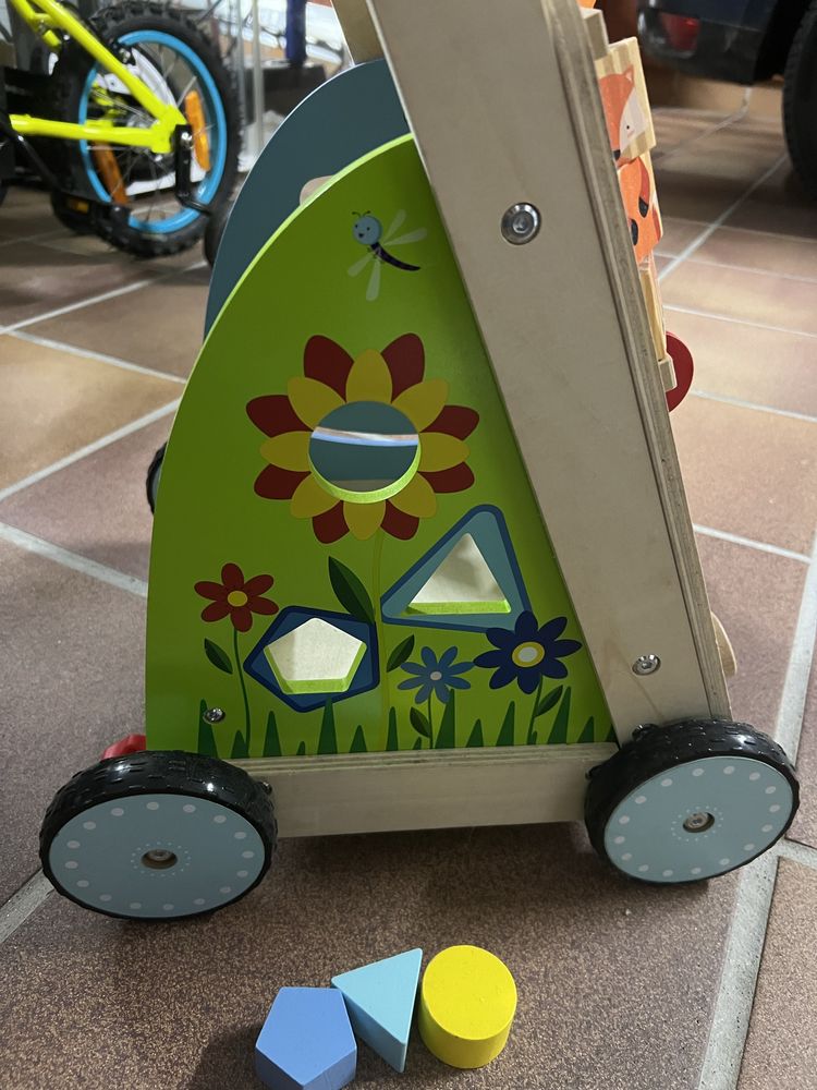 Andarilho/Andador para bebé em madeira - montessori