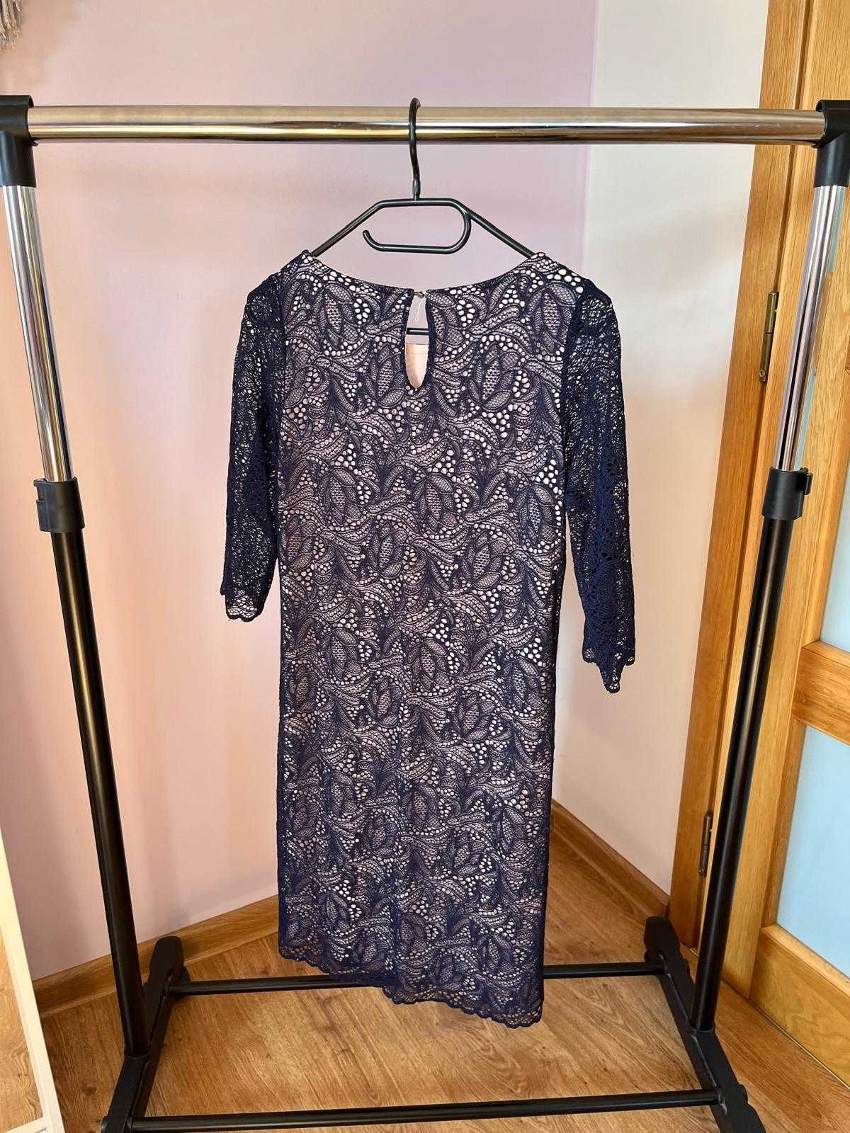 Granatowa sukienka koronka Reserved S