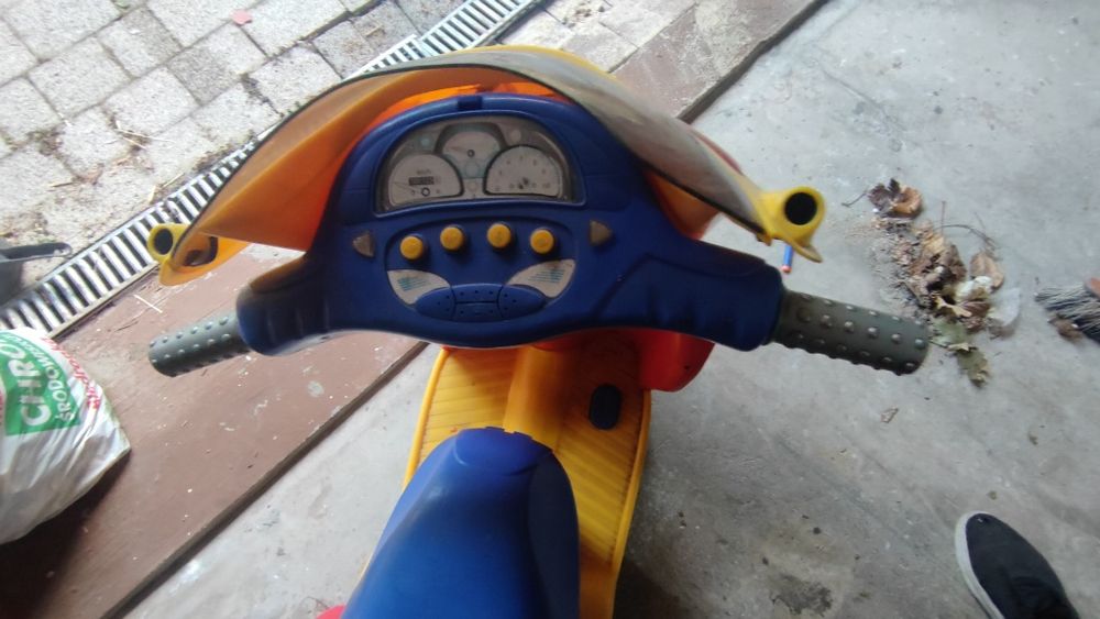 Duży motor na akumulator dla dziecka