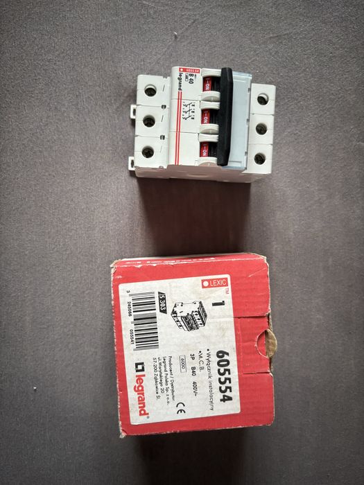Legrand 3P B40 40A 400V – wyłącznik instalacyjny, nowy, magazynowy