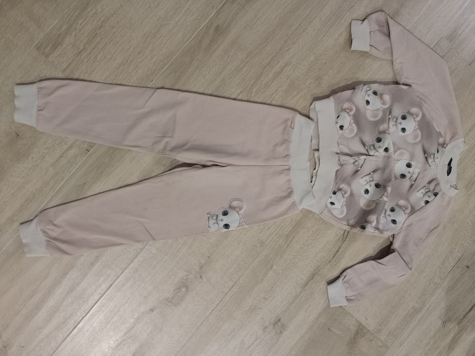 Paka ubranek dla dziewczynki