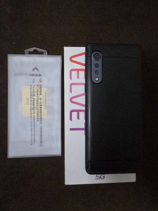 LG Velvel smartfon 5G LM-G90EM 6/128 +akcesoria. Stan dobry +