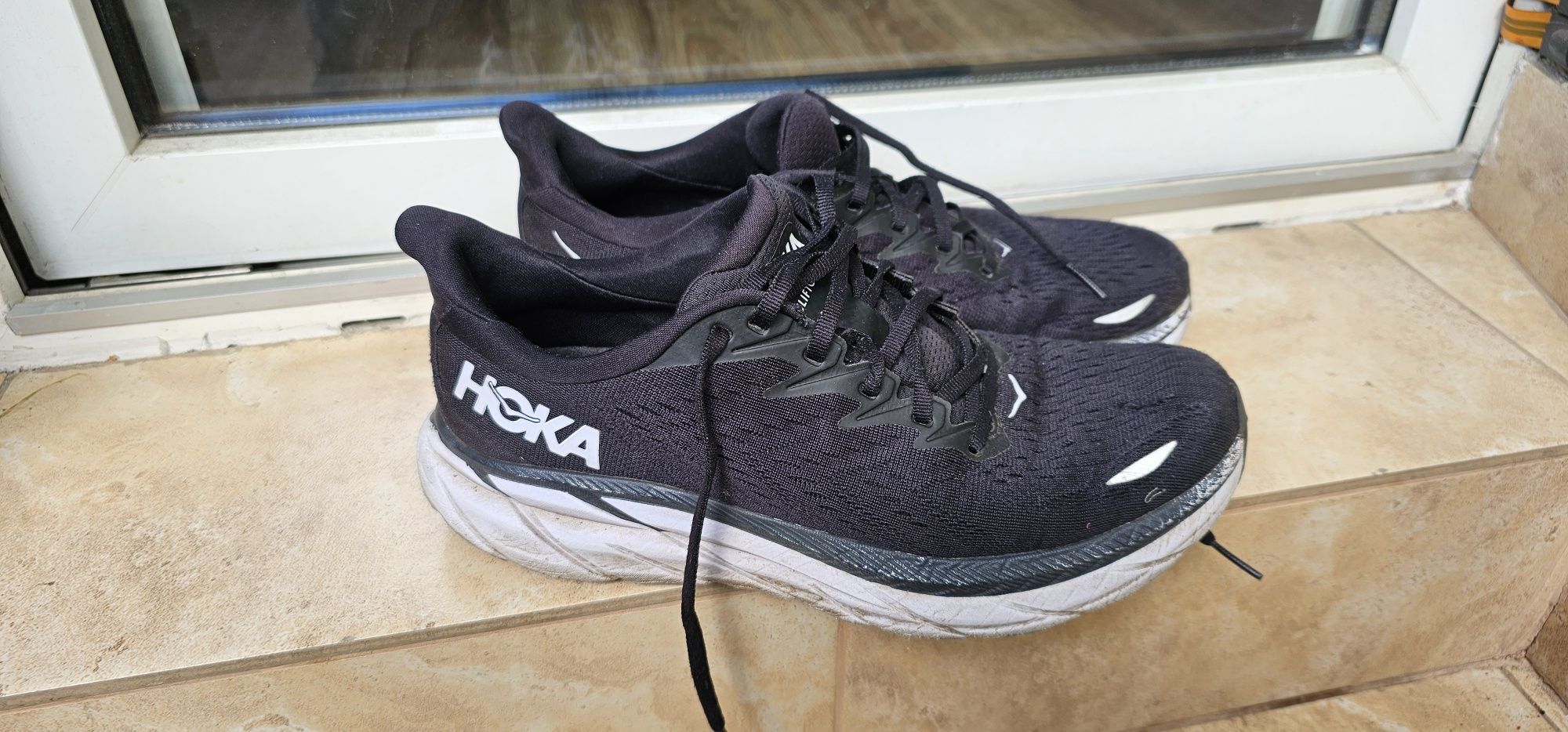 HOKA męskie buty do biegania rozmiar 42 wkładka 26,5cm