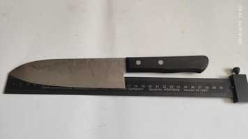 Japoński nóż używany  Santoku Noshu Magorokusak