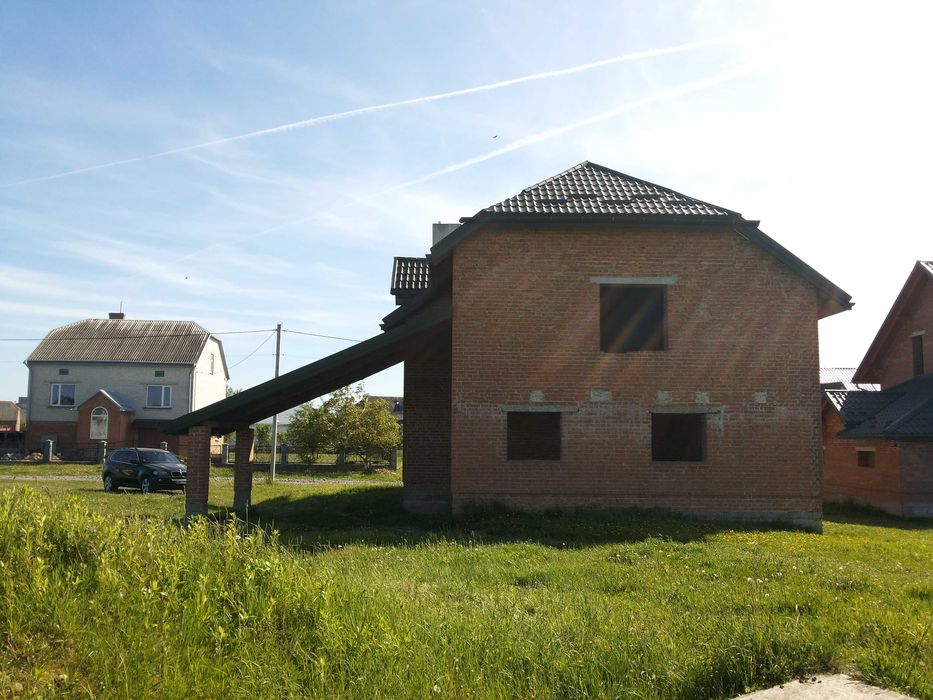 Продаж незакінченного будівництва в м. Городок, Львівська обл.