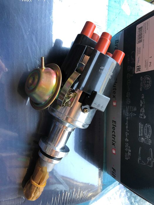 Трамблер в сборе 5 цилиндров Audi 100 C3 2.3 034905205L