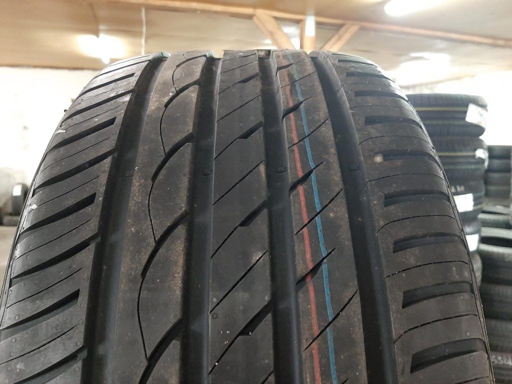 4x Opona nieużywana letnia 295/35R21 POINT S SUMMERSTAR SUV A3950