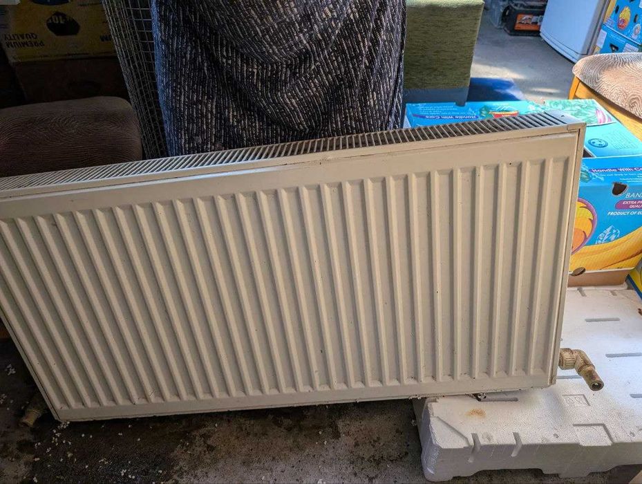 Продам батарею металическую