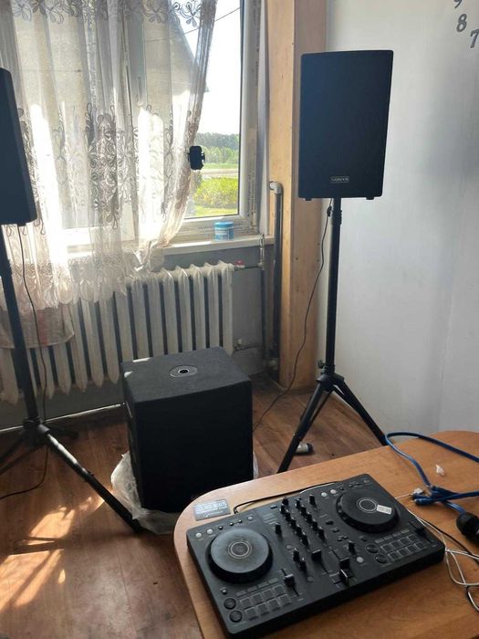 Syndyk sprzeda kolumny estradowe Vonyx