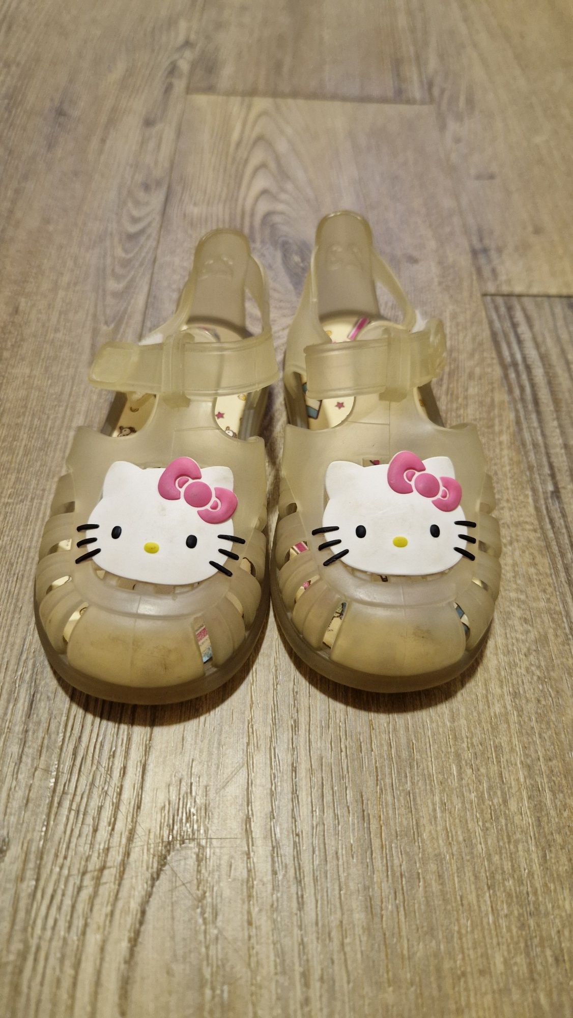 Sandálias Igor TAM 23 Hello Kitty