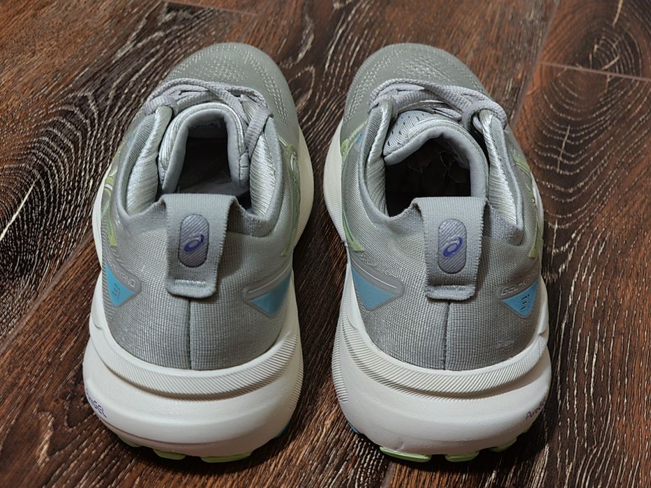 Оригінал 100% чоловічі кросівки asics kayano 31   eur 41.5
